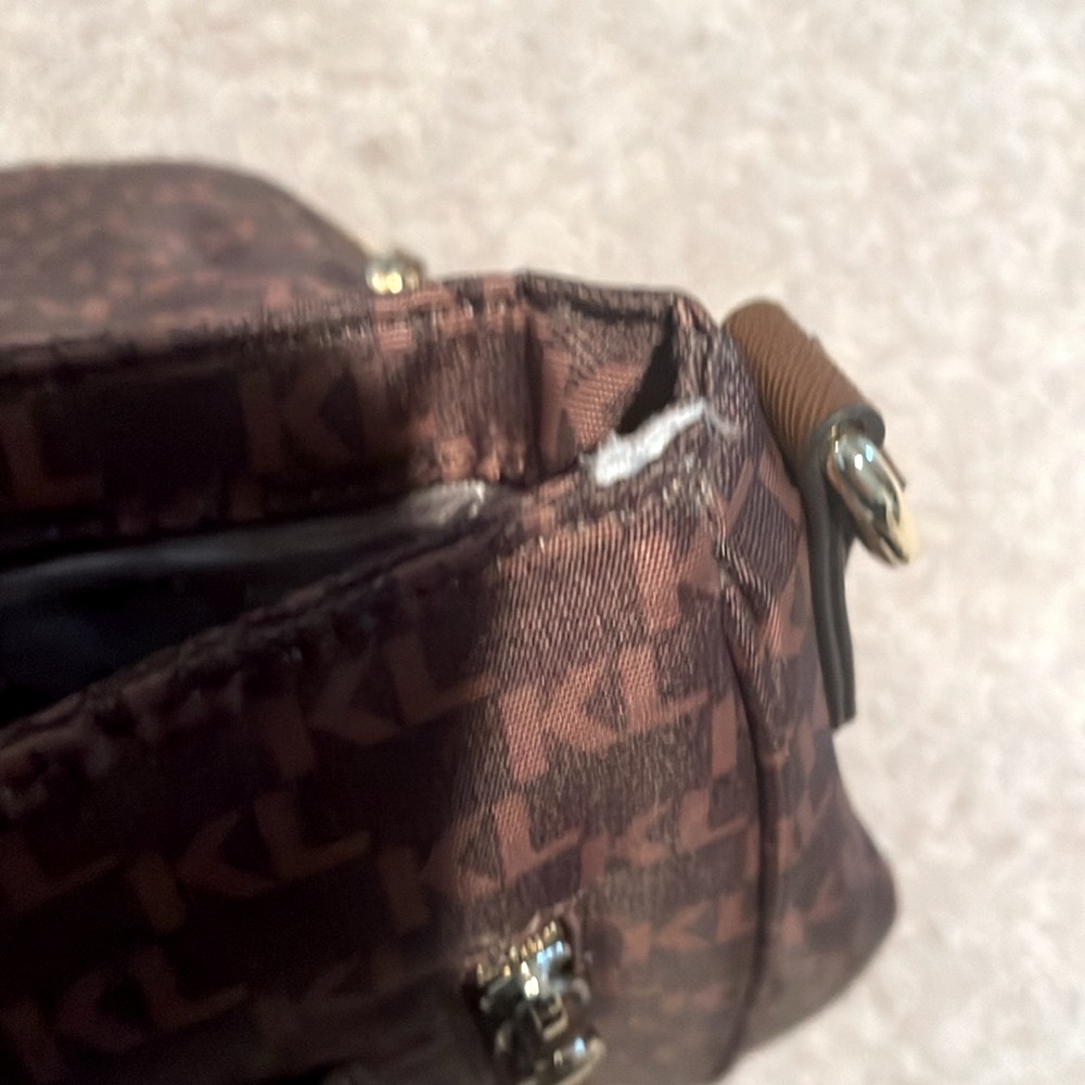 🤎✨ Karl Lagerfeld Paris Monogram Crossbody Bag ✨🤎 *cross-listed* - Picture 8 of 9